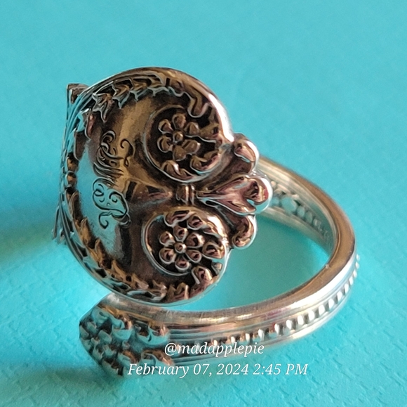 1889 Tiffany & Co.  Saint James Spoon Ring in Sterling Silver Luxury jewelry #77 - Picture 5 of 16